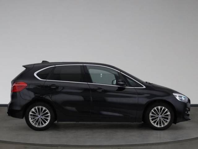 2020 BMW 2 Series 2.0 220i Luxury 5dr DCT