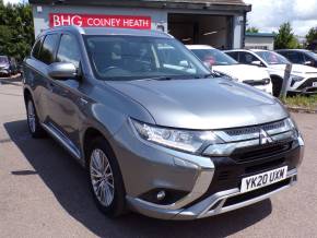MITSUBISHI OUTLANDER 2020 (20) at Bushey Heath Garage Bushey