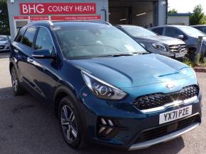 KIA NIRO 2021 (71) at Bushey Heath Garage Bushey