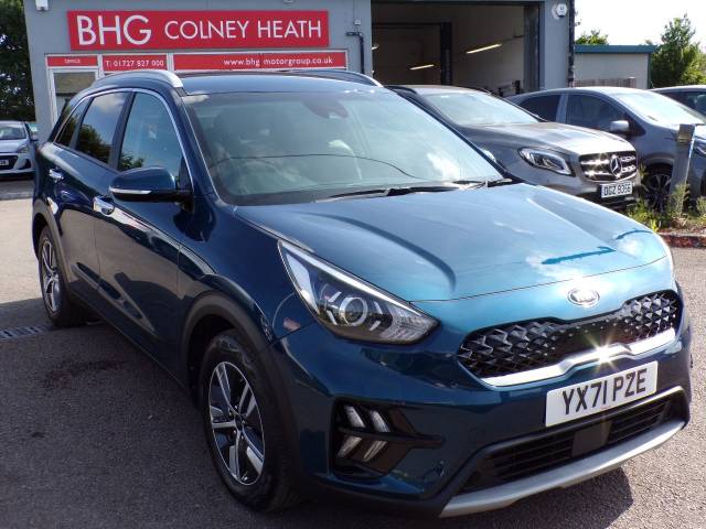 Kia Niro 1.6 GDi Hybrid 2 5dr DCT Estate Petrol / Electric Hybrid Metallic Blue