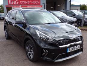 KIA NIRO 2019 (69) at Bushey Heath Garage Bushey