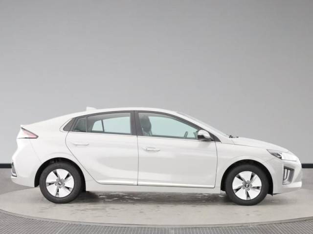 2022 Hyundai Ioniq 1.6 GDi Hybrid Premium 5dr DCT