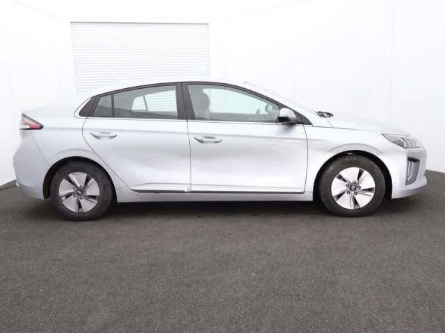 2022 Hyundai Ioniq 1.6 GDi Hybrid Premium 5dr DCT