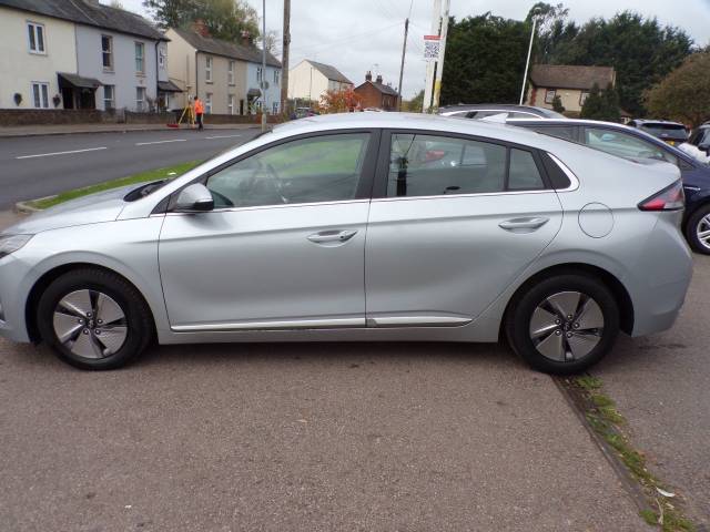 2022 Hyundai Ioniq 1.6 GDi Hybrid Premium 5dr DCT