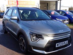 KIA NIRO 2023 (23) at Bushey Heath Garage Bushey