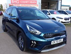 KIA NIRO at Bushey Heath Garage Bushey