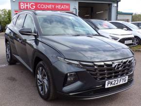 HYUNDAI TUCSON at Bushey Heath Garage Bushey