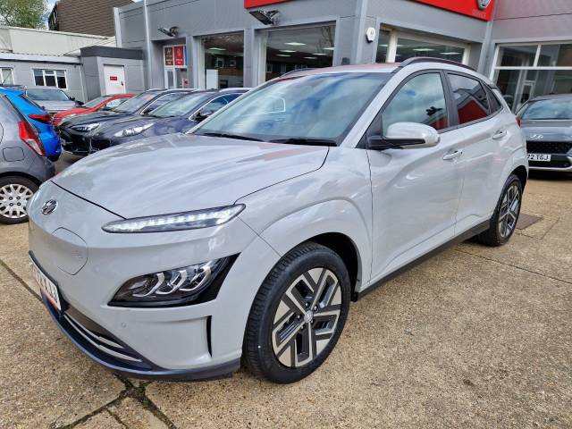 Hyundai KONA 0.0 150kW Ultimate 64kWh 5dr Auto Hatchback Electric Pearl Grey