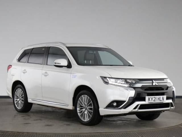 Mitsubishi Outlander 2.4 PHEV Dynamic 5dr Auto Estate Petrol / Electric Hybrid Pearl White