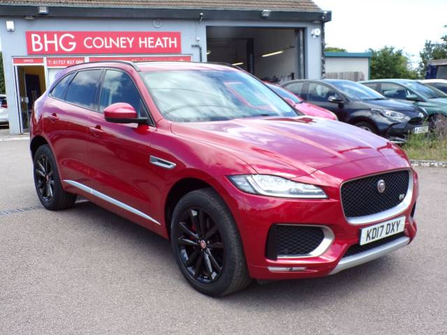 Jaguar F-Pace 3.0 Supercharged V6 S 5dr Auto AWD Estate Petrol Pearl Red