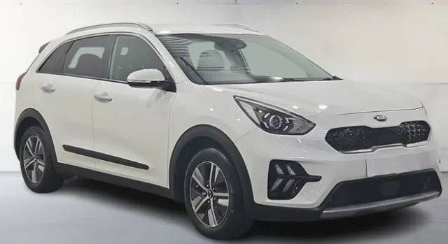 Kia Niro 3.8 NIRO 2 S-A Estate Petrol / Electric Hybrid White