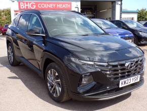 HYUNDAI TUCSON at Bushey Heath Garage Bushey