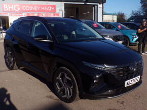 HYUNDAI TUCSON at Bushey Heath Garage Bushey